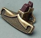 CABINET THUMB CATCH ENGLISH W/ STRIKE